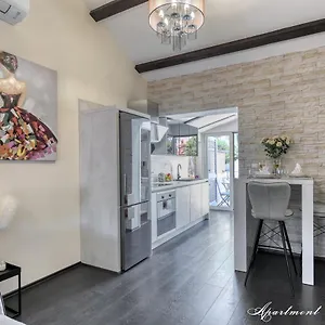 Penthouse Leonarda With Private Parking Apartment Pula