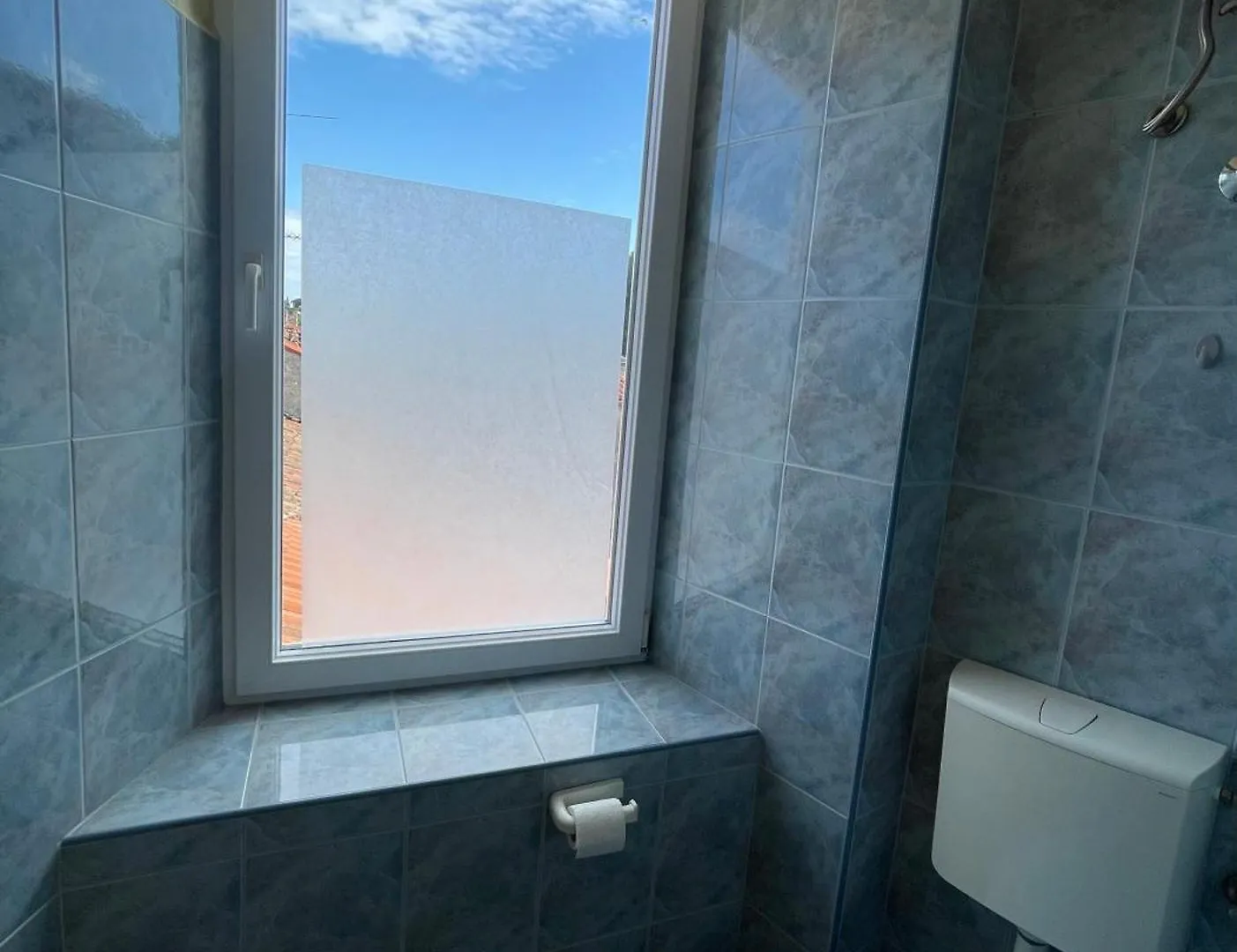 Dejan Apartment 3-Free Parking Near Arena In City Center, Near Bus, Train, Ferry, Airport Shuttle