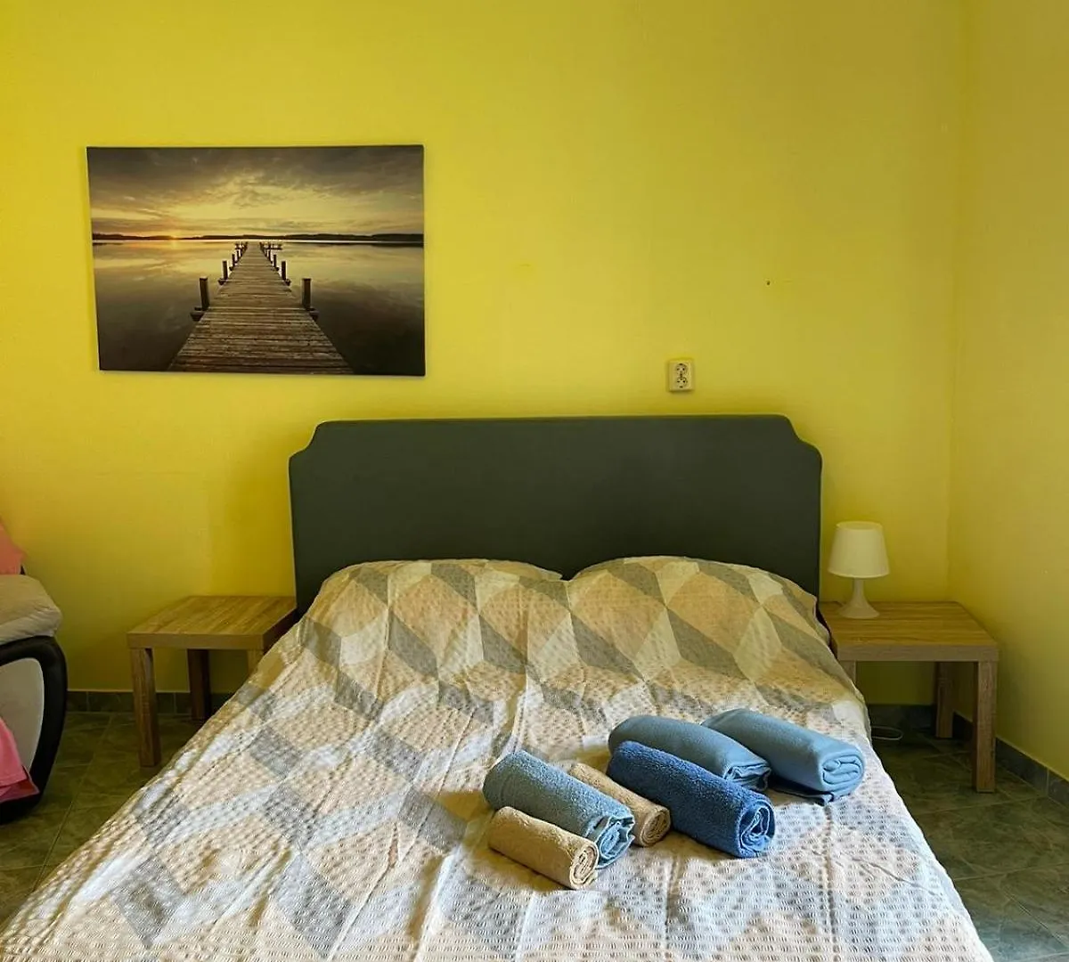 Dejan Apartment 3-Free Parking Near Arena In City Center, Near Bus, Train, Ferry, Airport Shuttle Pula