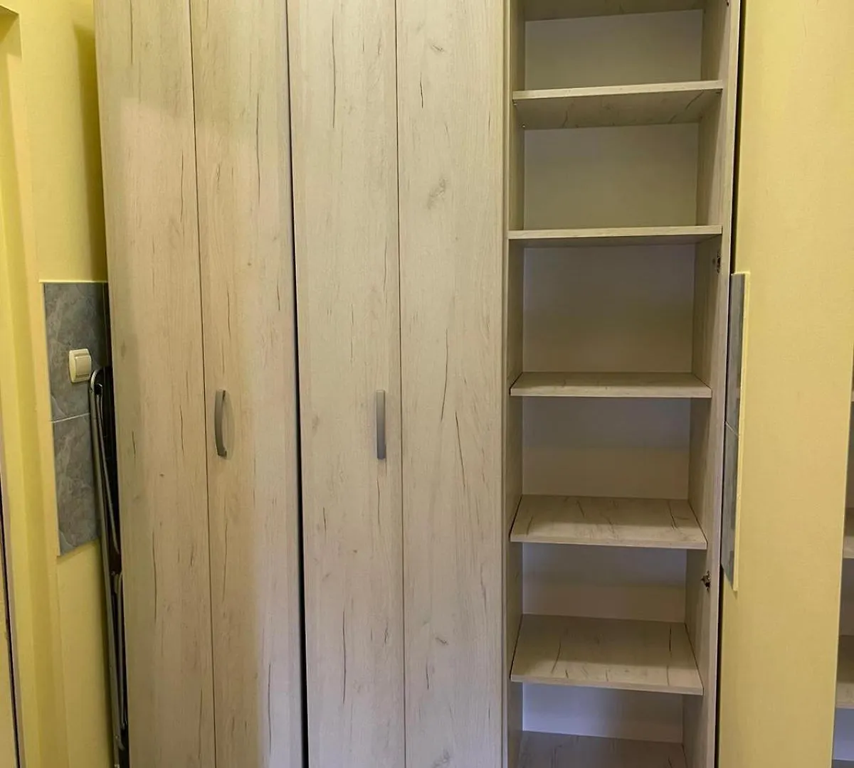 Dejan Apartment 3-Free Parking Near Arena In City Center, Near Bus, Train, Ferry, Airport Shuttle