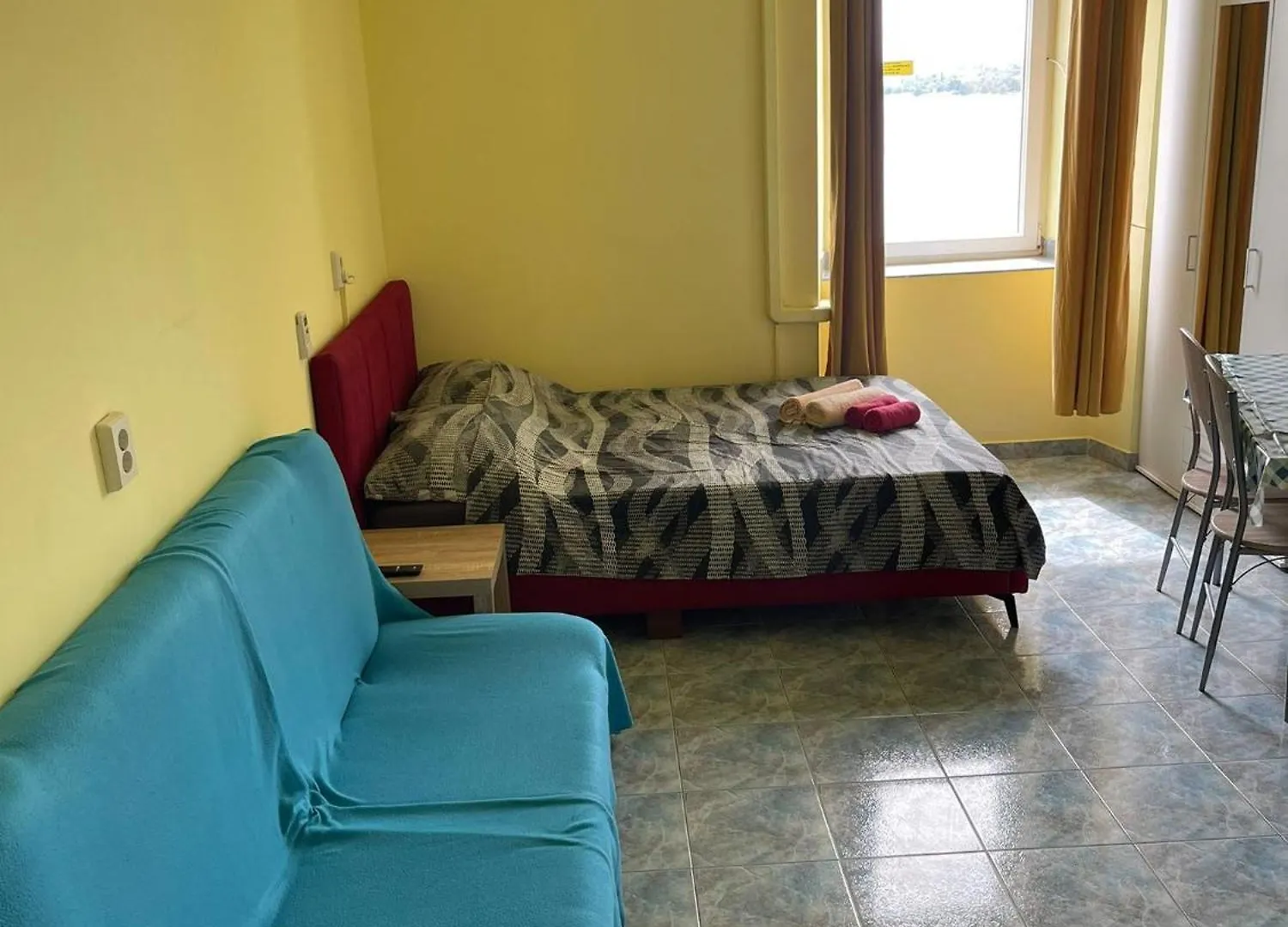 Dejan Apartment 3-Free Parking Near Arena In City Center, Near Bus, Train, Ferry, Airport Shuttle Pula