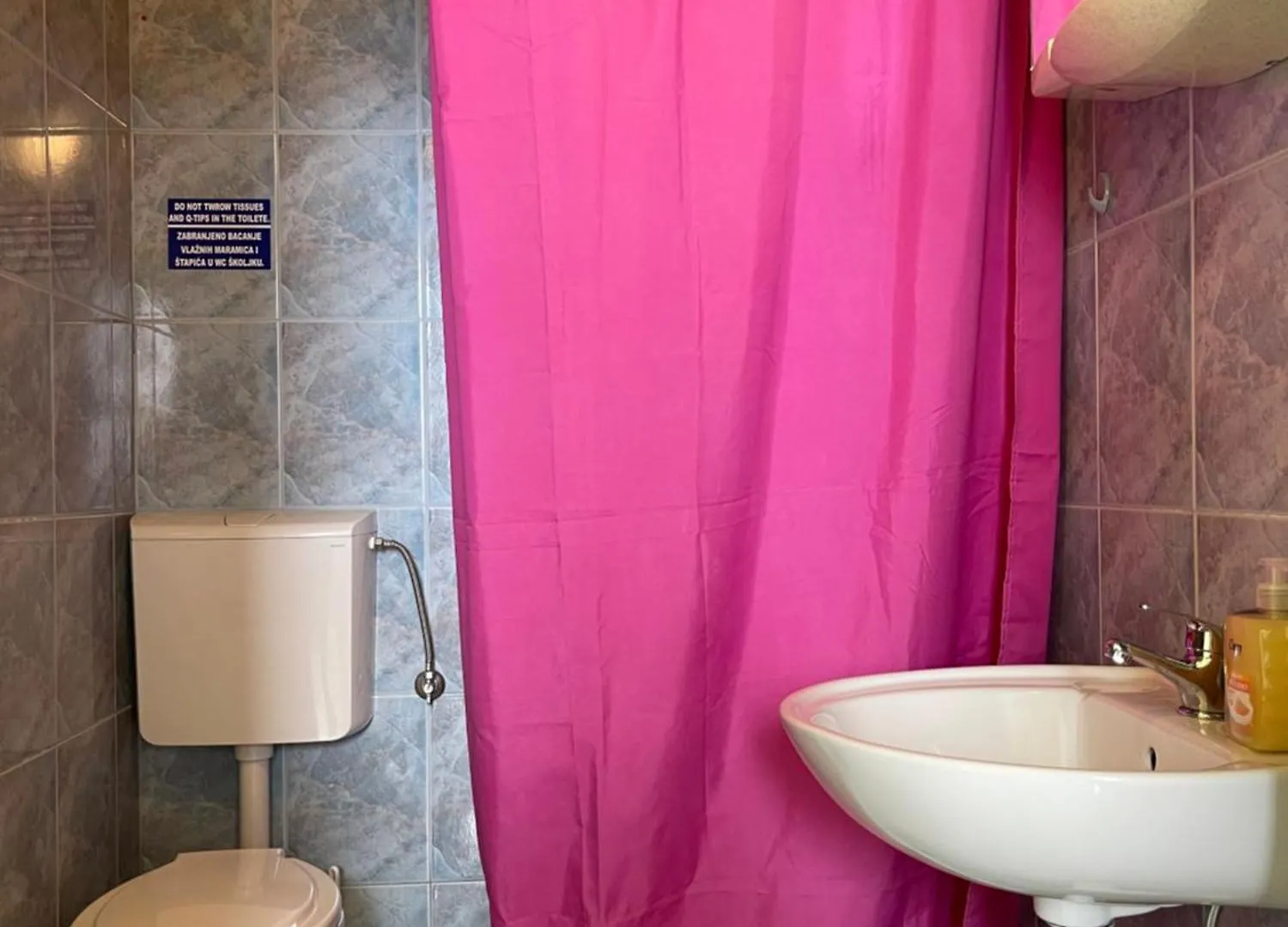 Dejan Apartment 3-Free Parking Near Arena In City Center, Near Bus, Train, Ferry, Airport Shuttle Croatia