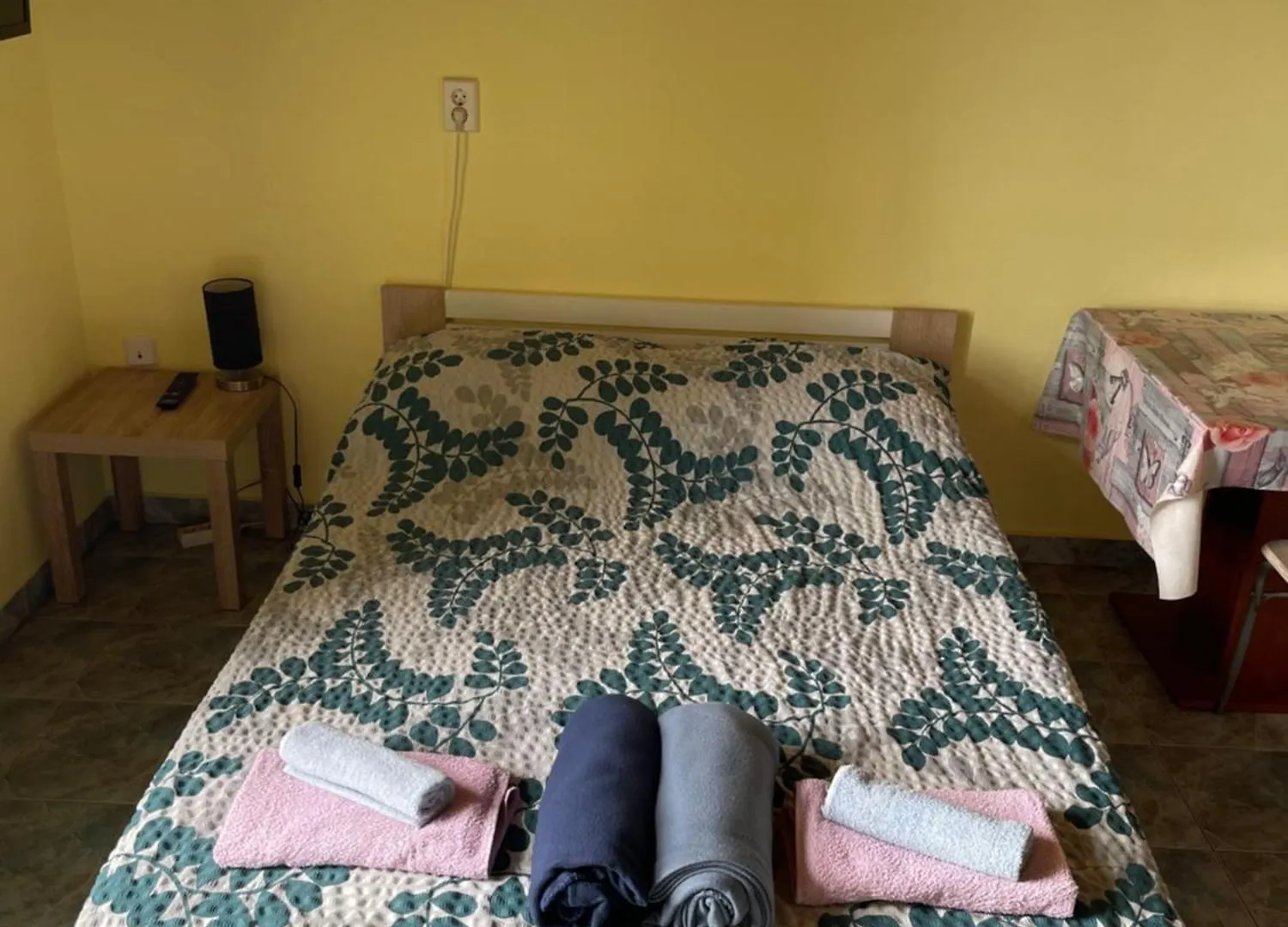 Dejan Apartment 3-Free Parking Near Arena In City Center, Near Bus, Train, Ferry, Airport Shuttle Croatia